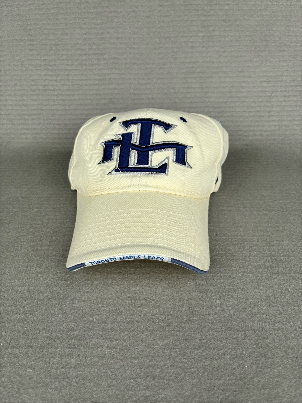 VTG Zephyr Toronto Maple Leafs NHL Hockey Cap Cream Blue